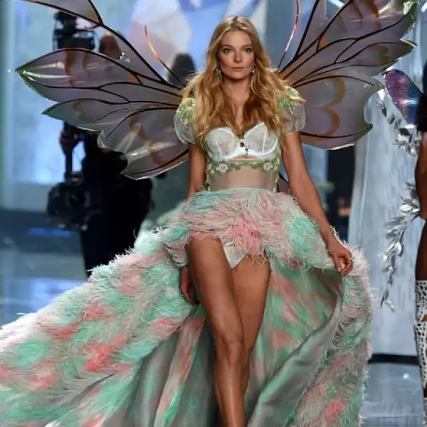 Eniko Mihalik.