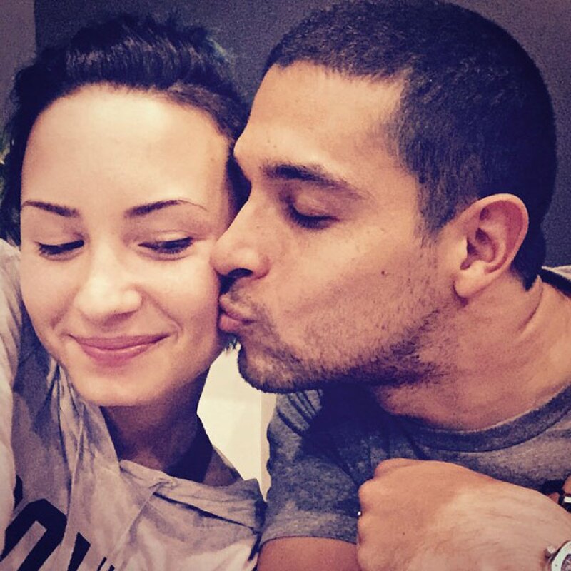 La pareja intenta mantener su relación low profile, pero hace unas semanas, Demi mostró cuánto extrañaba a su novio, quien la ha ayudado a sobrellevar sus problemas.