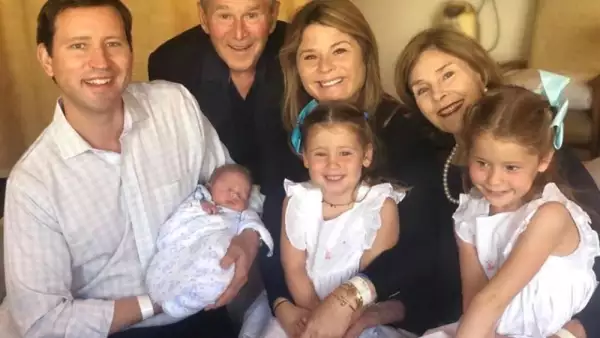 Nuevo integrante de la familia Bush 1.jpg