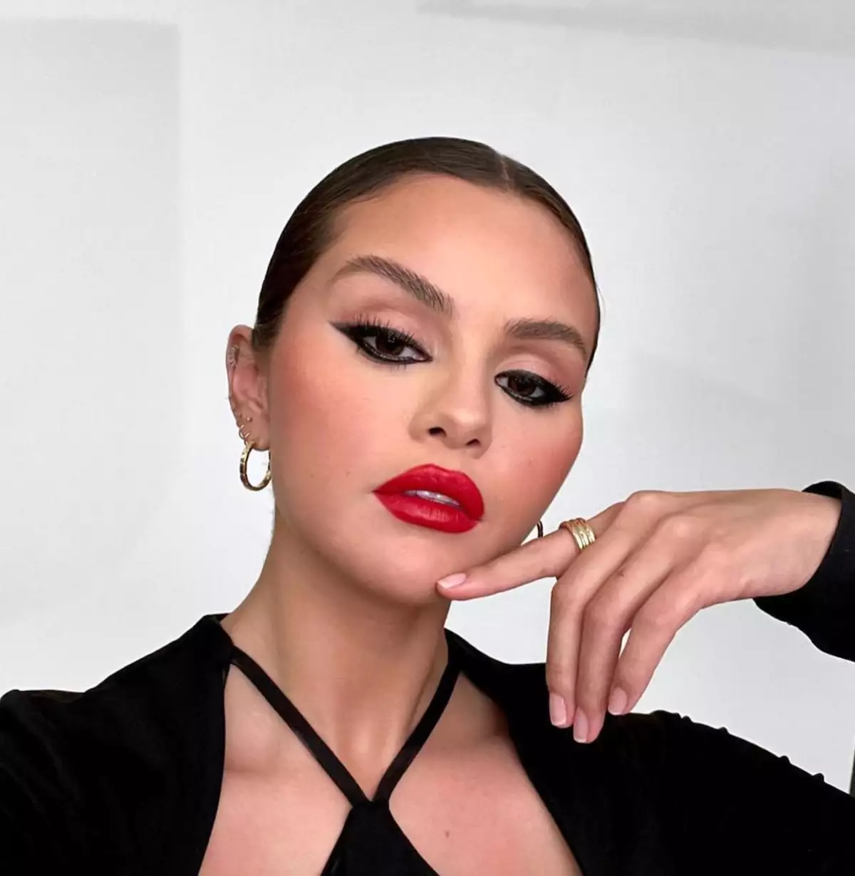 Selena Gómez maquillada