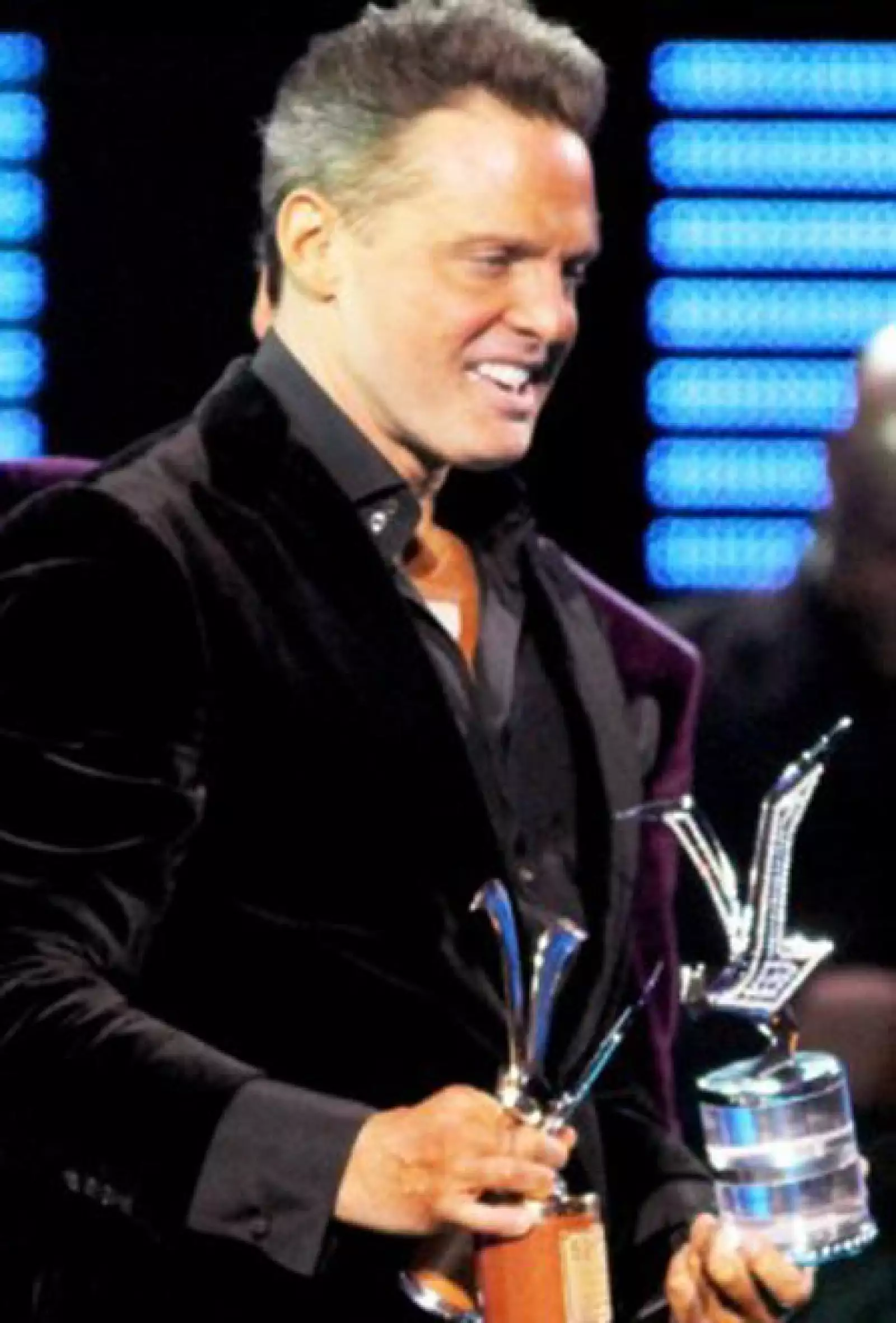 `El Sol´ es uno de los consentidos en el Festival de Viña del Mar. Cada vez que se presenta es ovacionado y el `monstruo de la quita vergara´ no lo deja ir con las manos vacías.