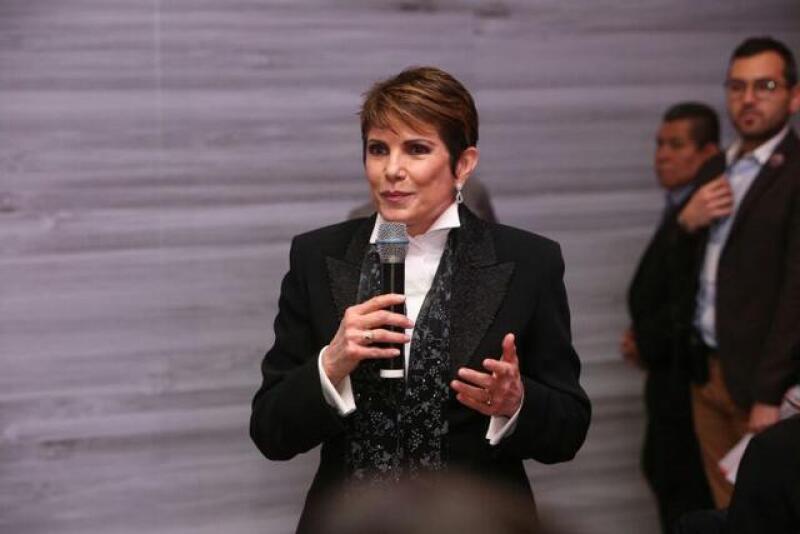 Ve aquí el discurso completo de Adriana Pérez Cañedo en la comida de 31 mujeres que amamos.