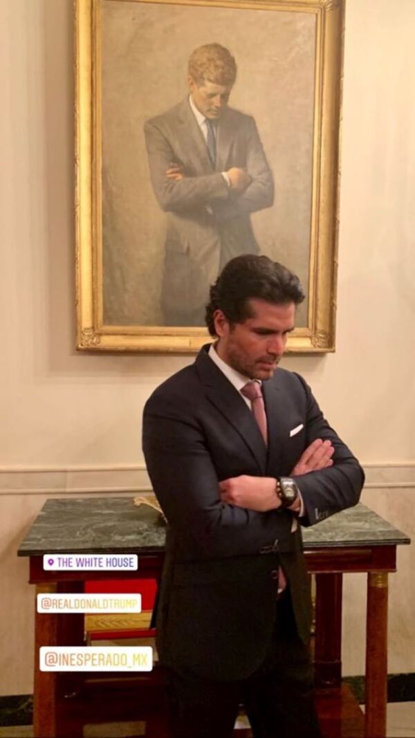 Eduardo Verástegui en la Casa Blanca 3.jpg