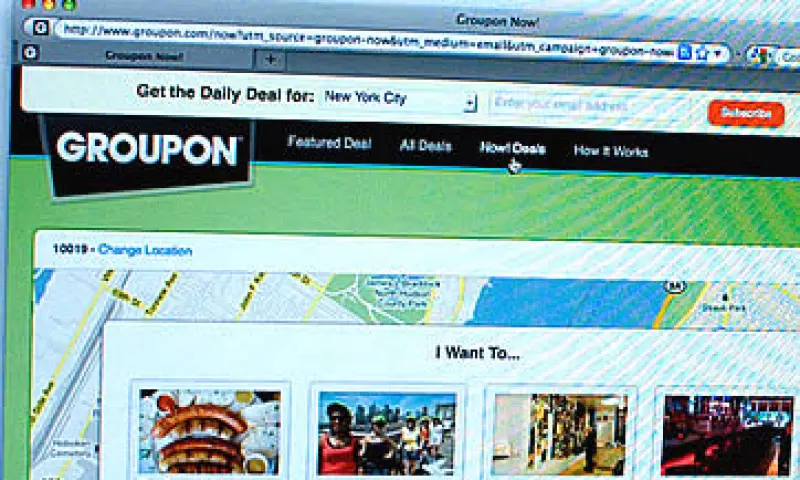 Groupon registró una pérdida neta de 224 mdd en la primera mitad de 2011. (Foto: Cortesía CNNMoney)