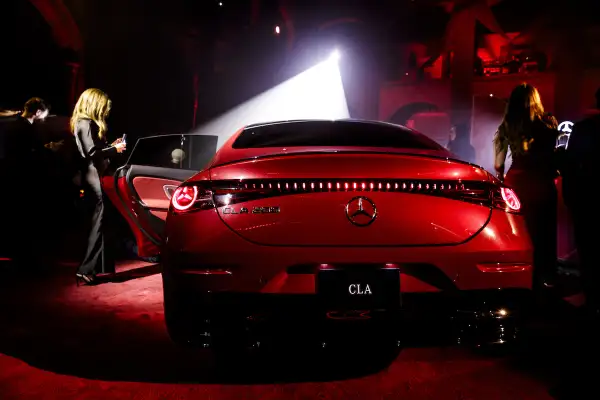 Foto de la parte trasera del Nuevo Mercedes Benz CLA 2027