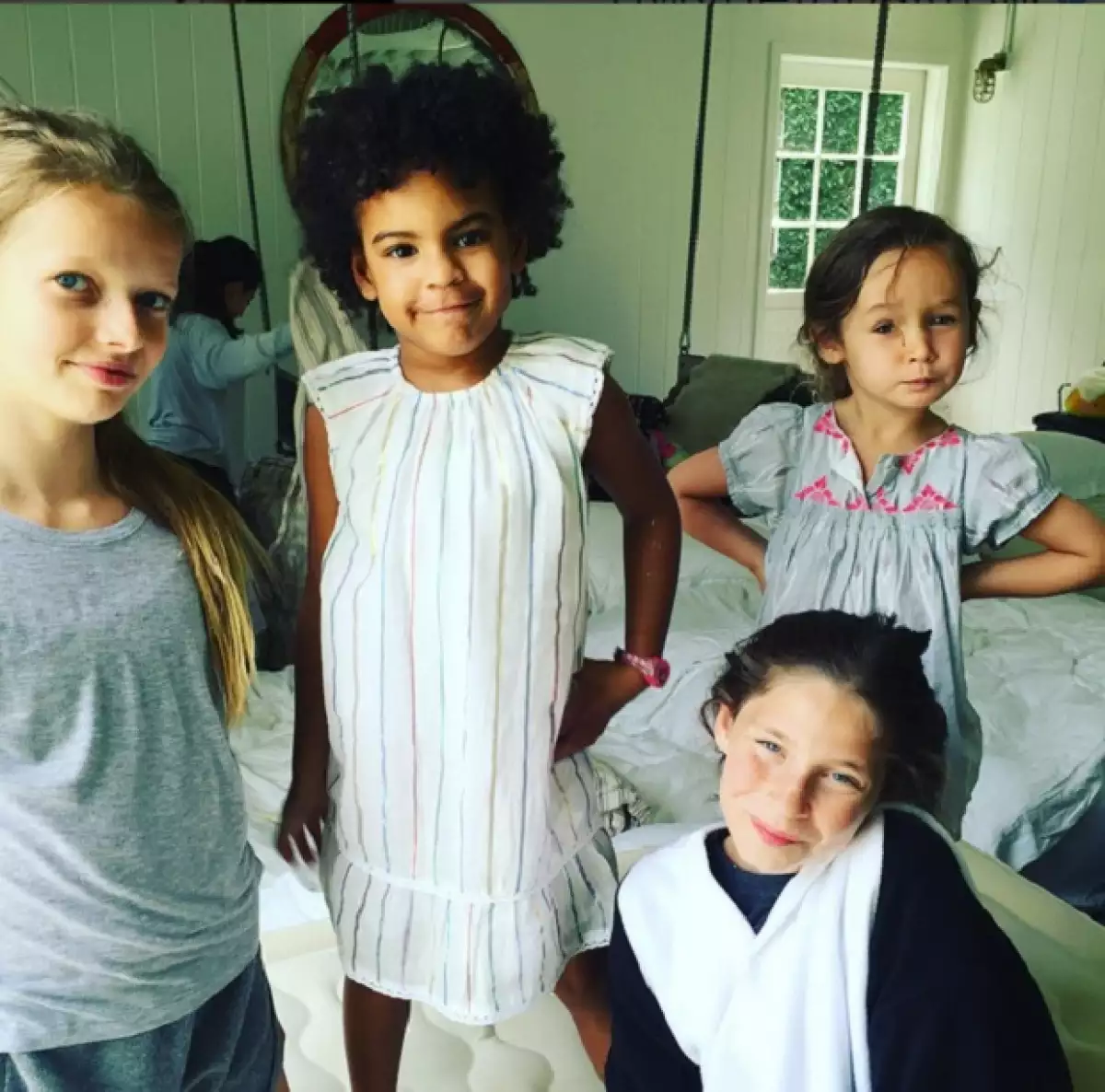 Godsisters y besties! A la fiesta de Apple Martin asistió ni más ni menos que su mejor amiga, la hija de Beyoncé y Jay-Z.