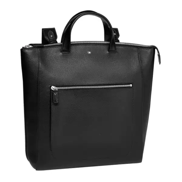 Mochila negra de Montblanc.