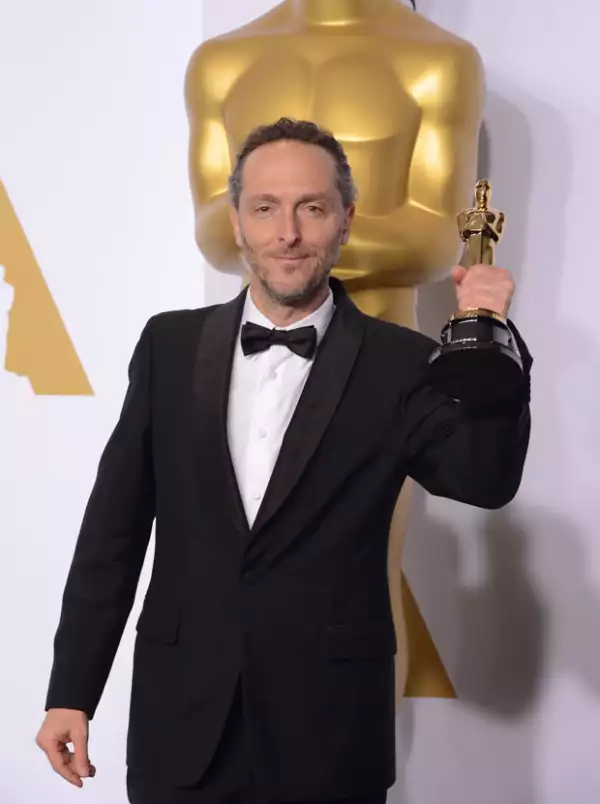 También ganador de un Oscar por su trabajo como director de fotografía en Birdman, Lubezki ha generado fama por sus múltiples proyectos de años atrás.