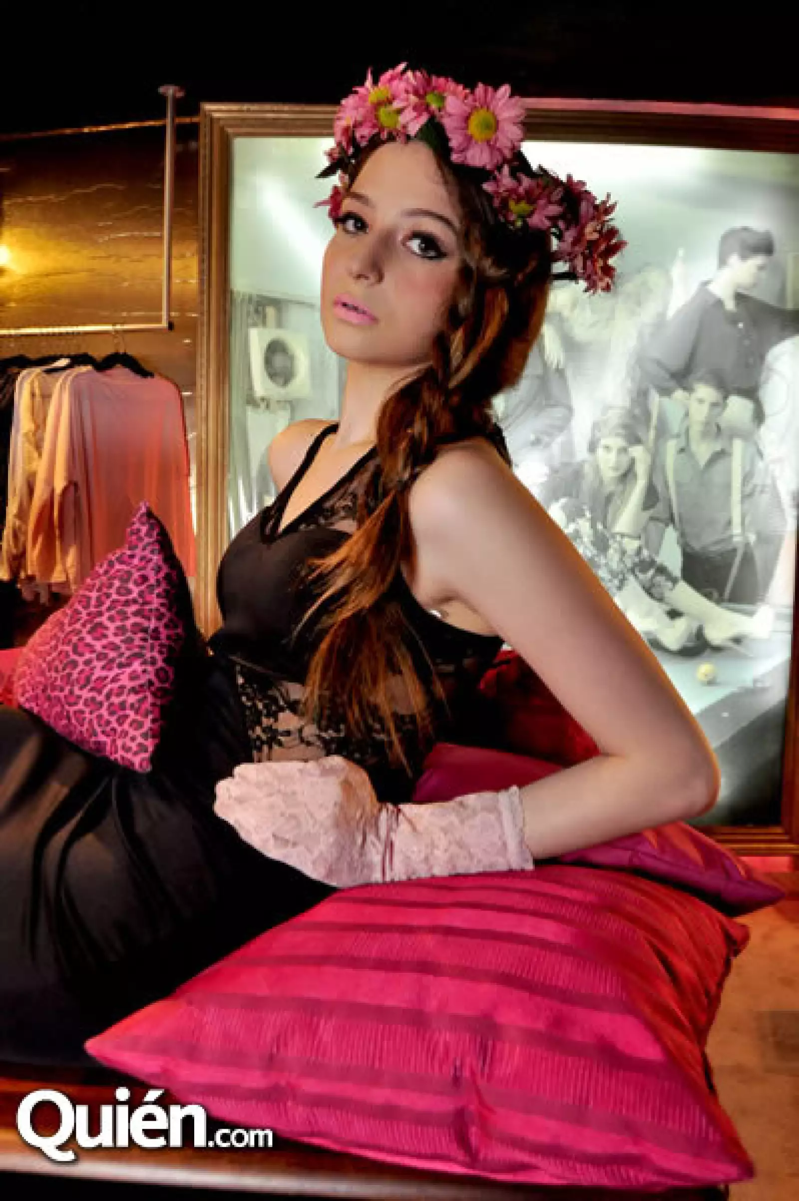 Mallory Caballero en Room 304