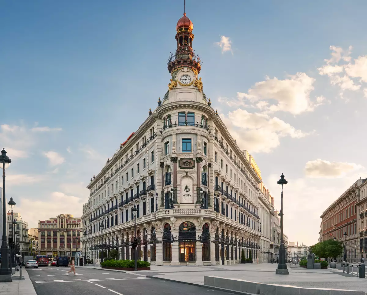 1 Four Seasons Madrid - Exterior Day