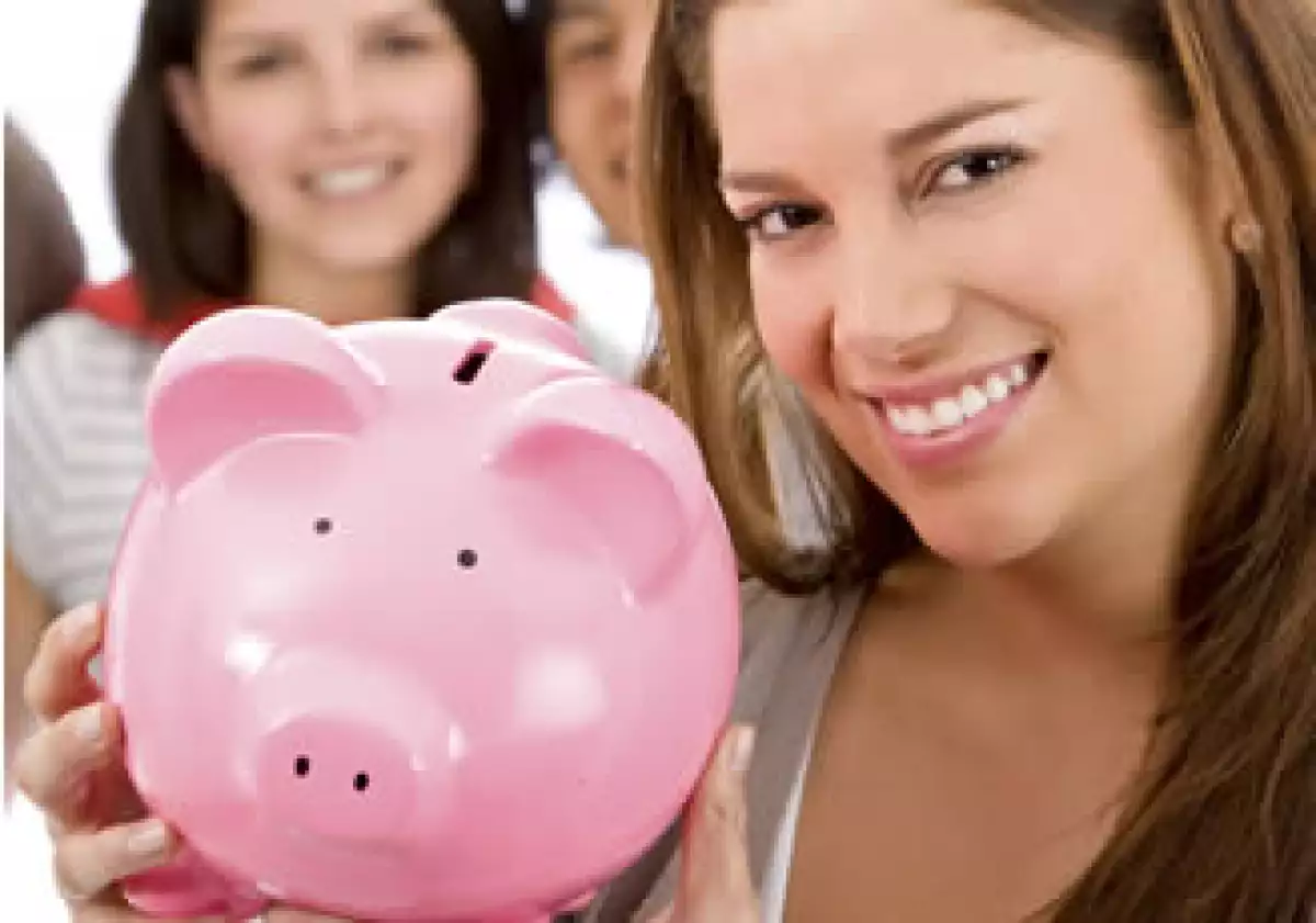 Una forma de involucrar positivamente a tus hijos en temas financieros es ayudándolos a iniciar un ahorro para sus estudios de posgrado. (Foto: Photos to go)