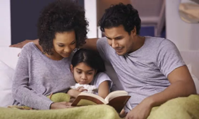 Lograr que los hijos duerman a sus horas ha sido un inconveniente de miles de padres (Foto: iStock by Getty Images)