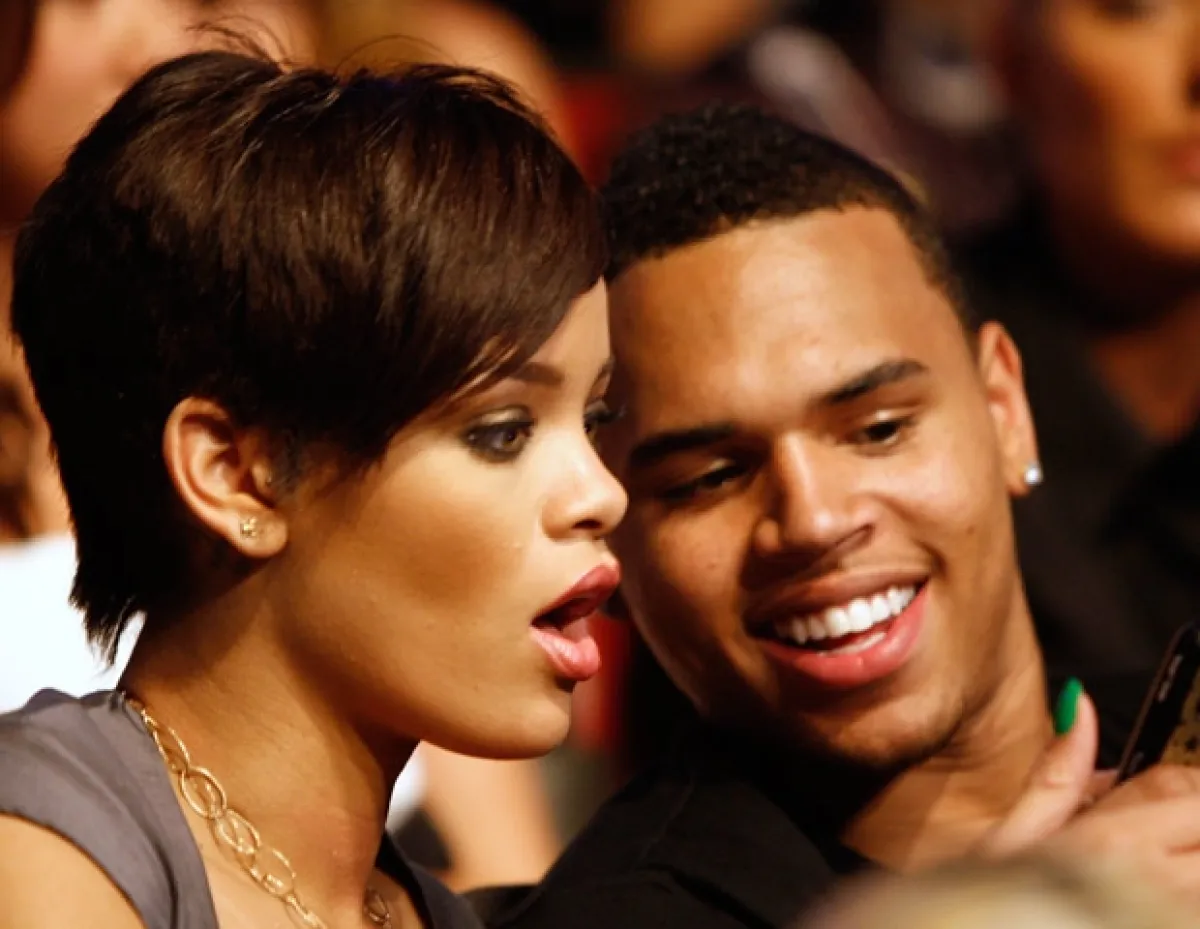 En 2008 Chris y Rihanna se volvieron una de las parejas más seguidas por los paparazzi.