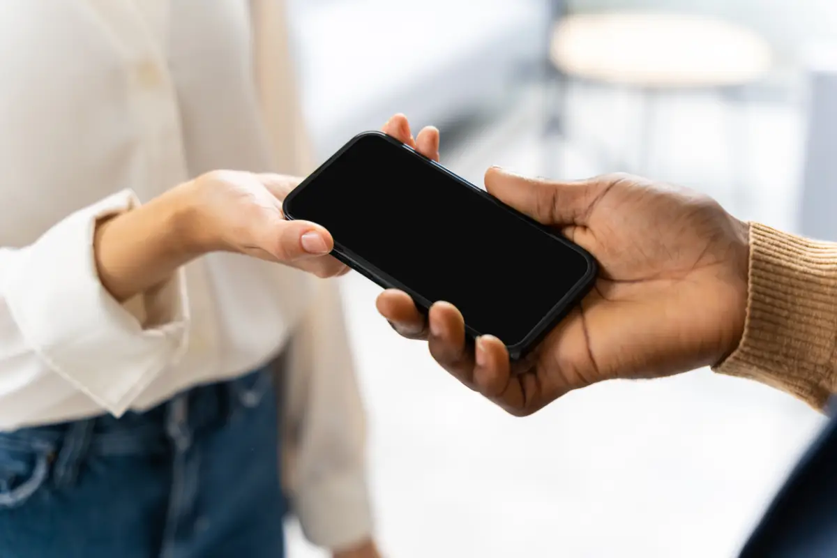 Todos los mexicanos deberán registrar su número celular con su CURP: cuándo inicia el Padrón de telefonía