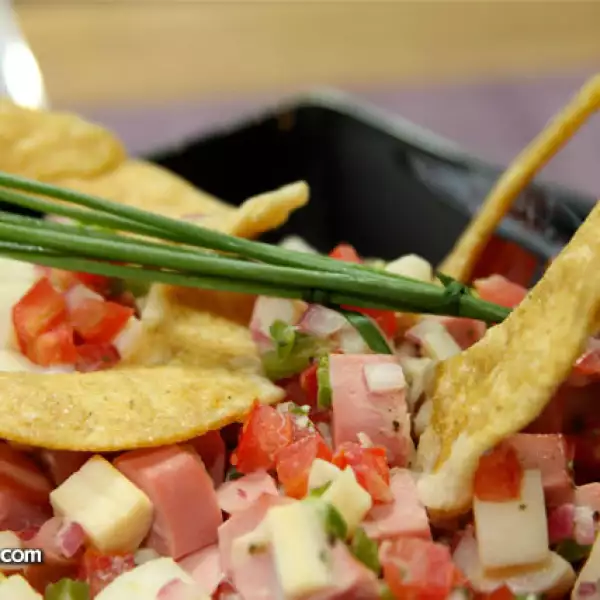 Ceviche de palmitos y salchichas