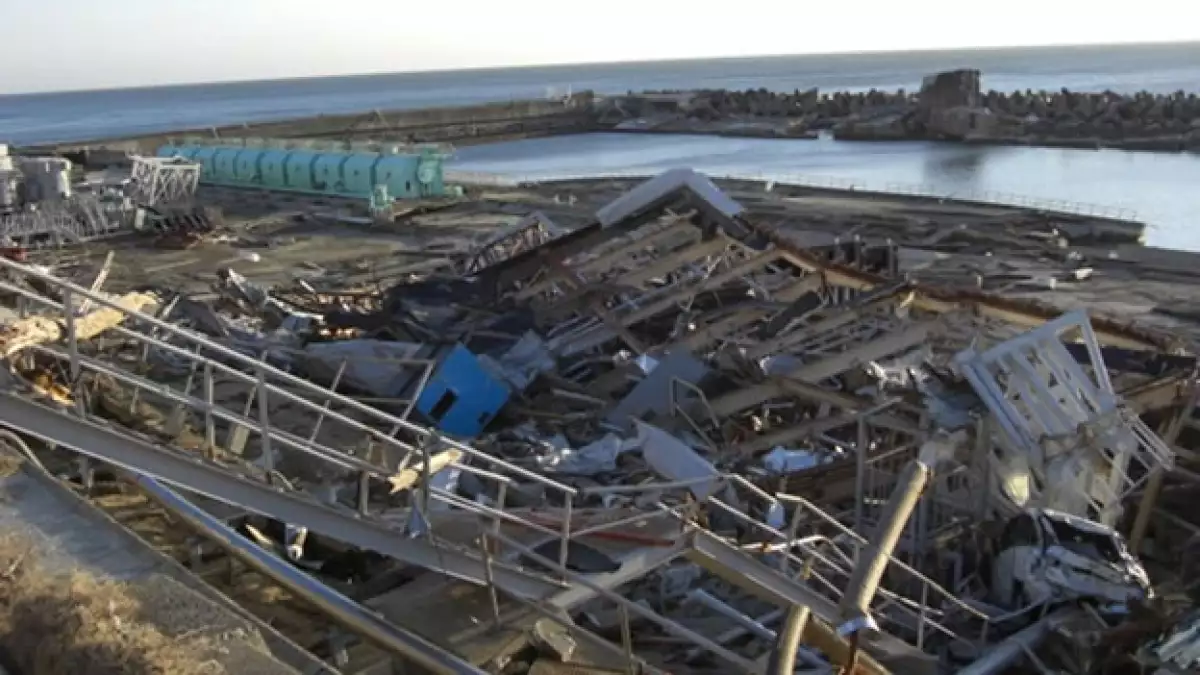 Exterior planta nuclear Fukushima