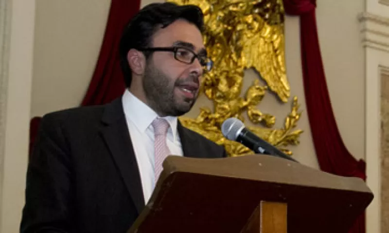 El presidente del IFT, Gabriel Contreras anunció que Dish no requiere consentimiento expreso para retransmitir señales de TV abierta. (Foto: Cuartoscuro)