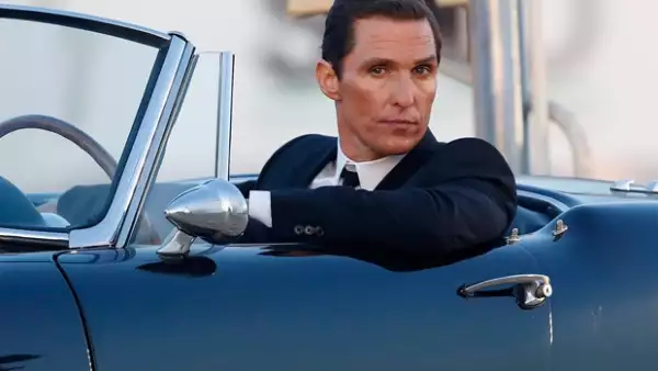 El actor fue captado realizando un comercial de Dolce and Gabbana en compañía de Scarlett Johansson y otro día en una firma de autógrafos, sin embargo, su rostro luce distinto. ¿Se habrá hecho algo?