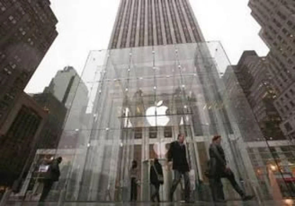 Desde el día de su presentación, la tablet de Apple aprovechará 130,000 aplicaciones ya disponibles en la Apple Store. (Foto: Reuters)