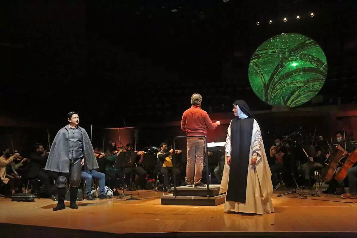 Momento de la ópera La sed de los cometas. 