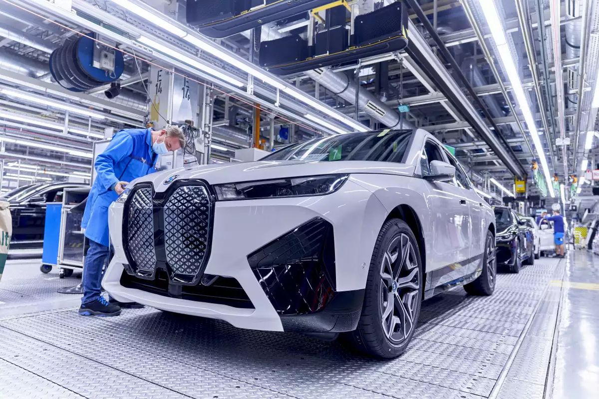 BMW iX Producción