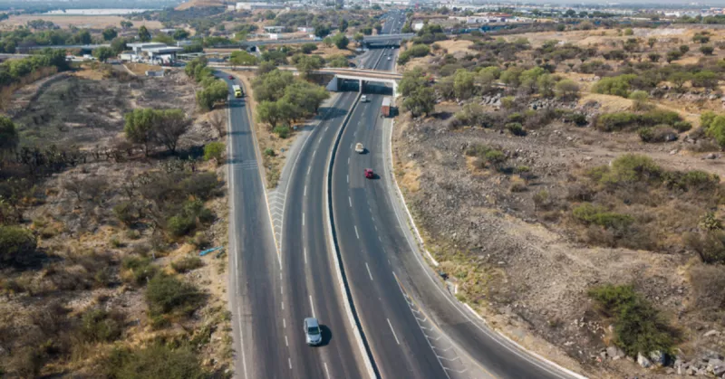 Autopista México-Querétaro tendrá cierres viales estos días: clima retrasa trabajos en la carretera