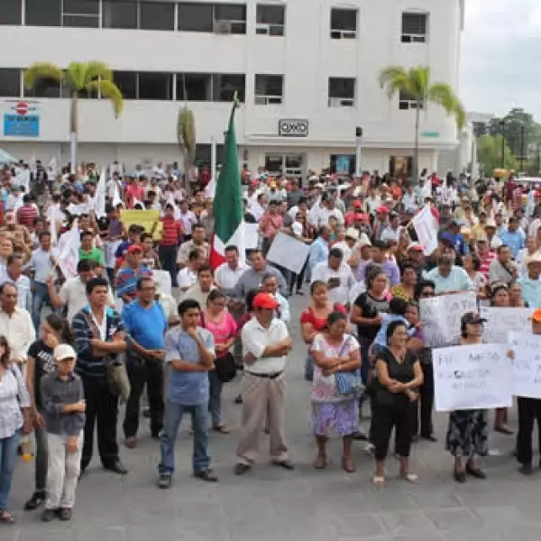 protesta de integrantes de morena