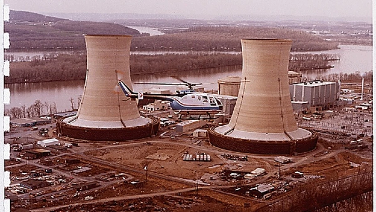 3 Mile Island -Helicóptero - planta nuclear