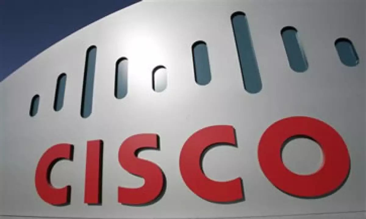 Cisco tuvo una ganancia neta de 2,300 millones de dólares, o 42 centavos por acción, en el trimestre. (Foto: AP)