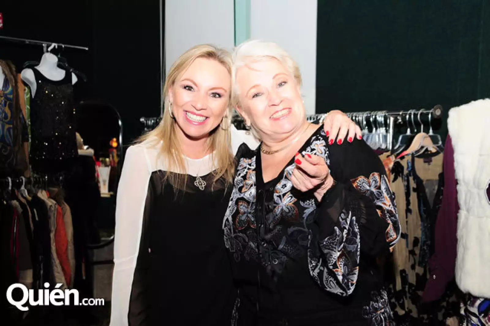 Griselda de Newton y Kity de Godoy