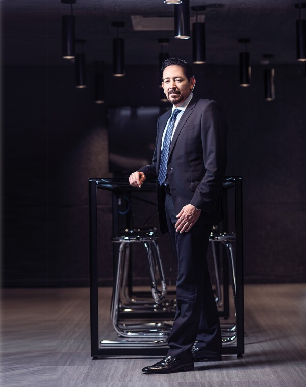 Innovación, Thaddeus Arroyo