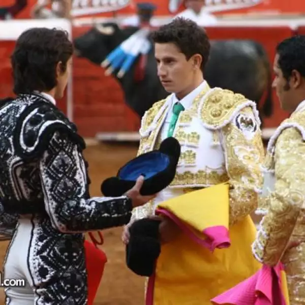 Confirmación de alternativa de Arturo Saldivar