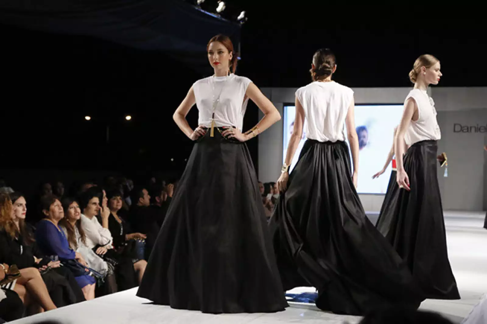 Desfile colección visiones de Daniel Espinosa