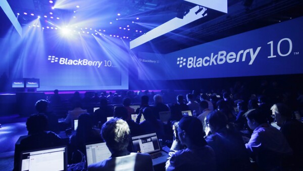 Research In Motion anunció que cambiará su nombre corporativo a BlackBerry y presentó sus nuevos equipos para operar con el sistema 10.