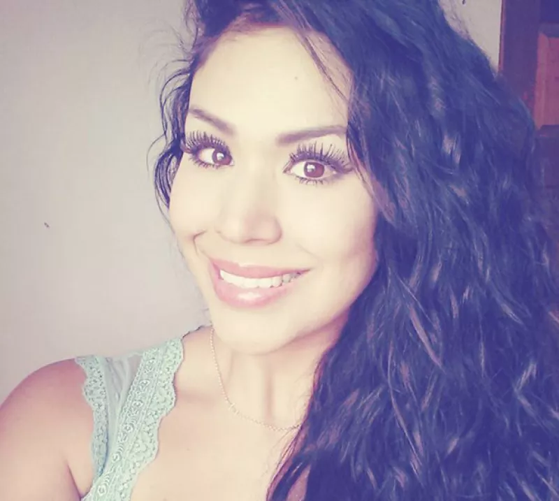 Tania Reza dejó ver en su cuenta de Facebook que el video donde su compañero Enrique Tovar le toca una boobie sí fue real y la obligaron a decir lo contrario.