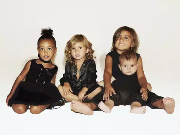 Los tres hijos de Scott y Kourtney posaron en una tierna fotografía para Navidad junto con su prima North West.