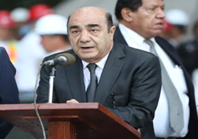 Jes�s Murillo Karam