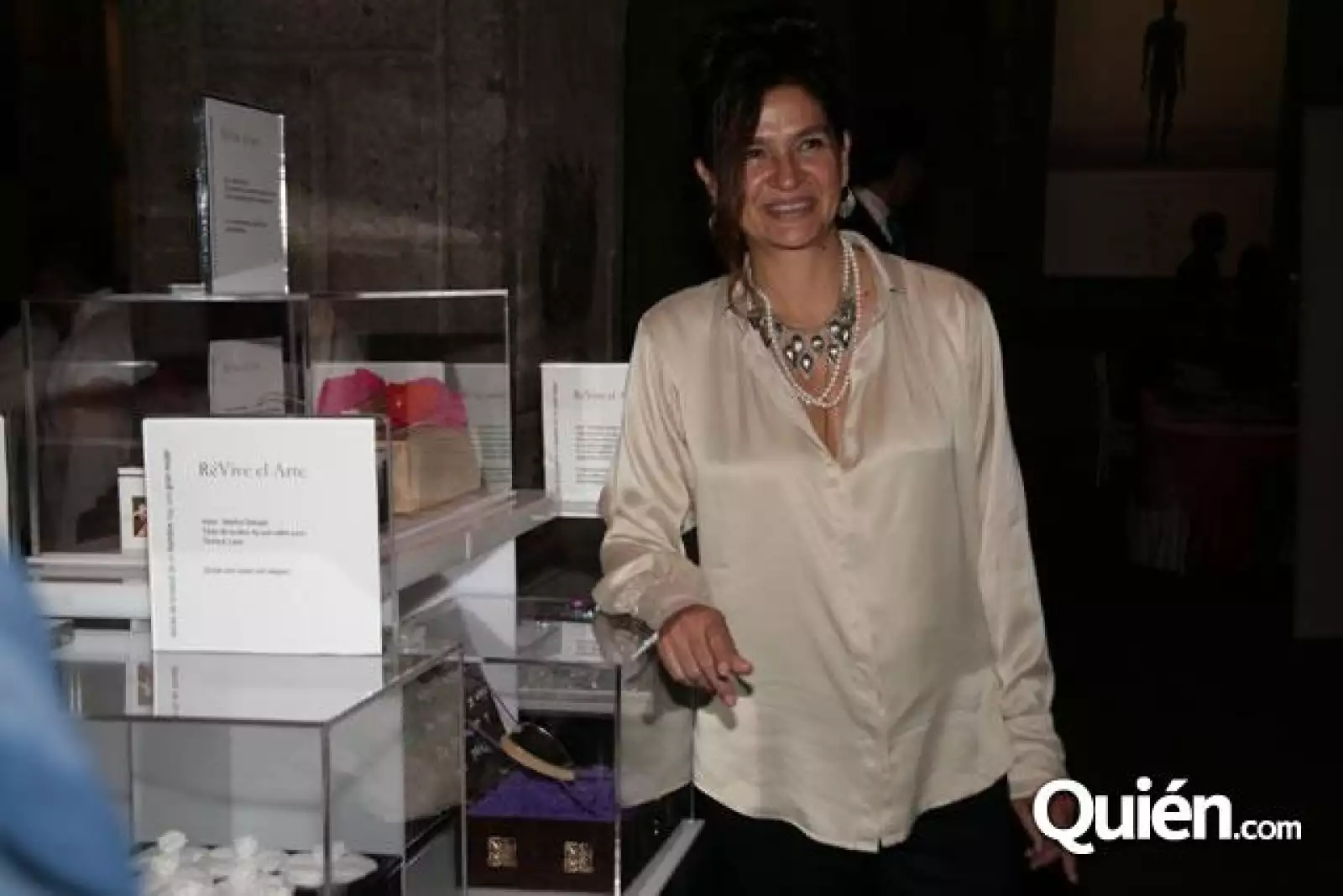 Cajas en subasta revive el arte