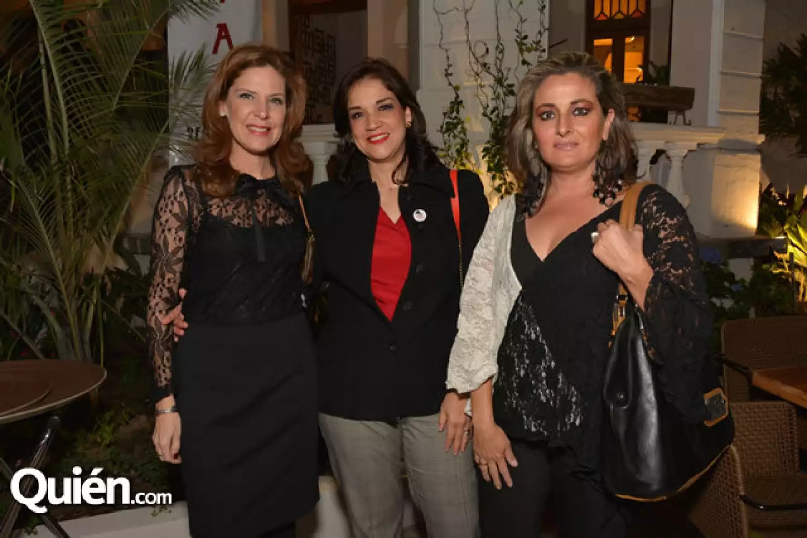 Linda Dipp,Lourdes Manzano,Elisa Fernández