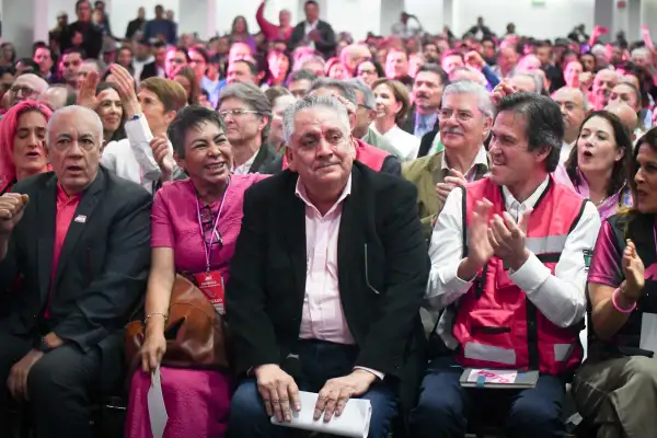 Somos México