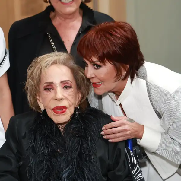 Silvia Pinal y Alejandra Guzmán