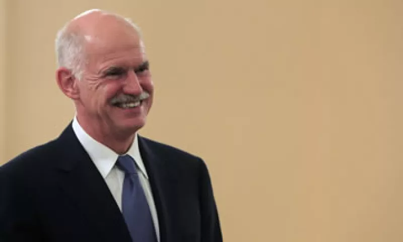 El Primer ministro griego, George Papandreou, mantuvo una videoconferencia con sus similares de Francia y Alemania. (Foto: AP)
