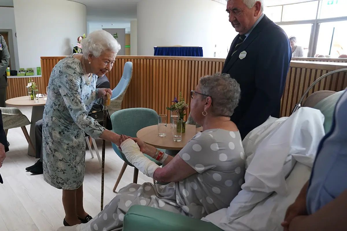 isabel-ii-vista-thames-hospice