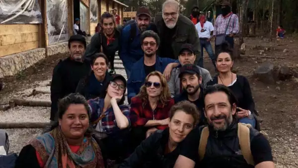 Marina de Tavira, Diego Luna y José María Yazpik, Joaquín Cosío, Johanna Murillo, Daniel Giménez Cacho y Colores Heredia.
