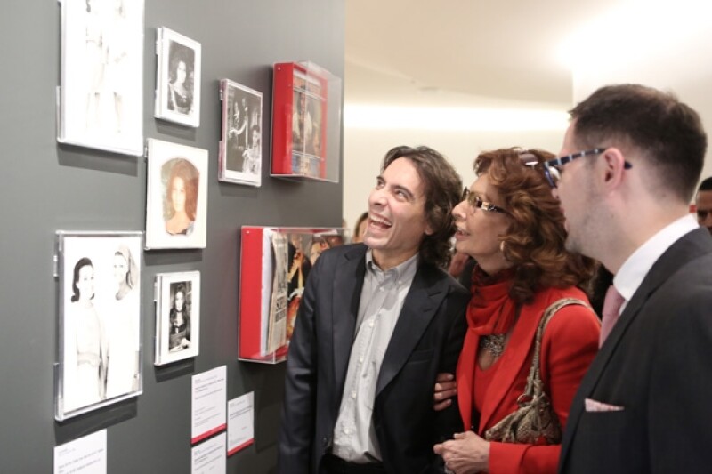 La actriz de 79 años dio por inaugurada la exposición sobre su trayectoria en el museo.