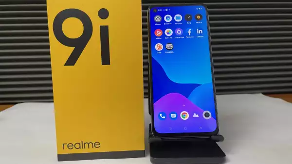 realme 9i.jpg