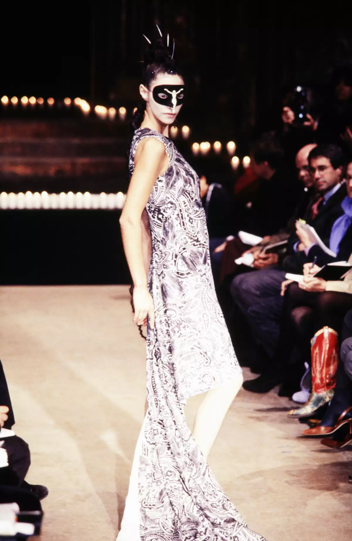 Alexander McQueen, Fall/Winter - 96/97 Show - 1 Jan 1996