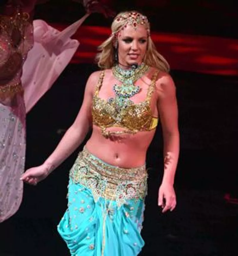 Los abogados y papá de la cantante quieren extender su gira ‘Circus’.