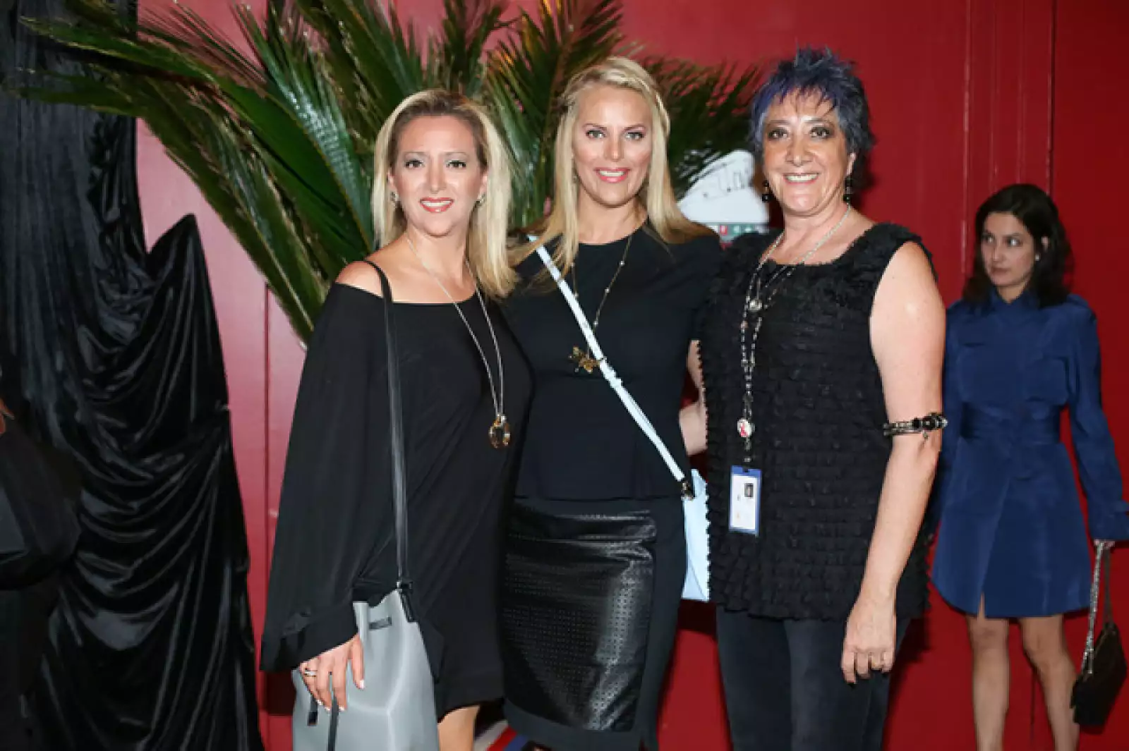 Margareth Casas, Ivonne Niño de Rivera e Isabel Cházaro
