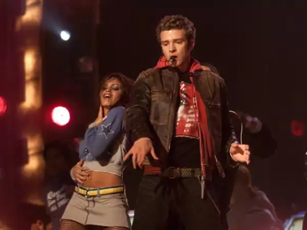Jenna Dewan bailando con Justin.